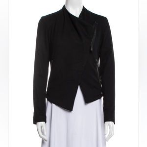 HELMUT LANG Black blazer!!! Gorgeous shape, beautiful fabric!